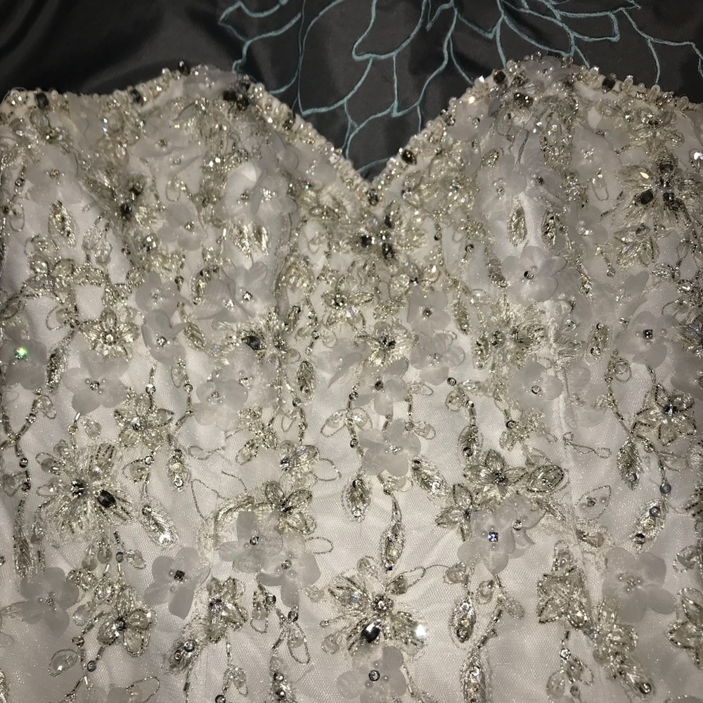Mori Lee bridal Gown - Picture 5 of 8